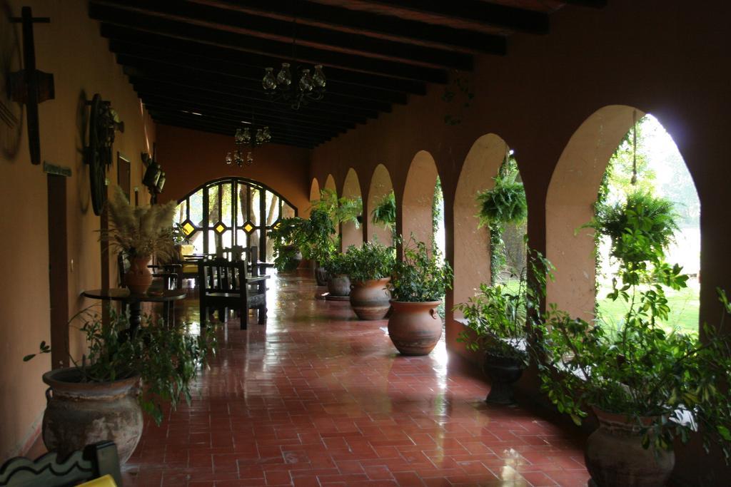 Hotel Rancho El 7 Сан-Хуан-дель-Ріо Екстер'єр фото